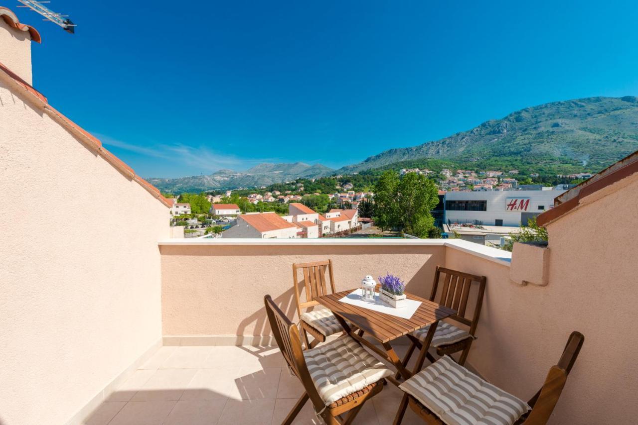 Apartment Peaceful 2-bedroom Srebreno Mlini