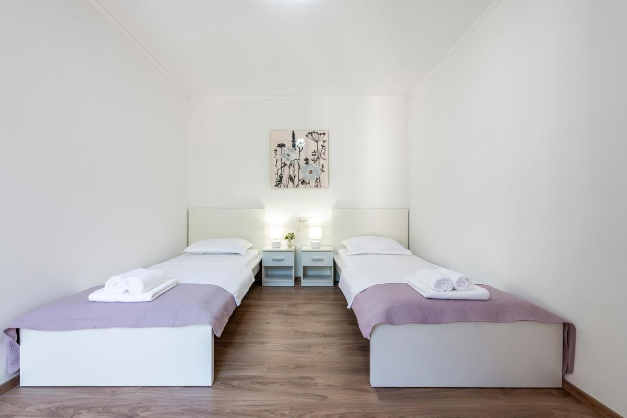 Peaceful 2-bedroom Srebreno Mlini