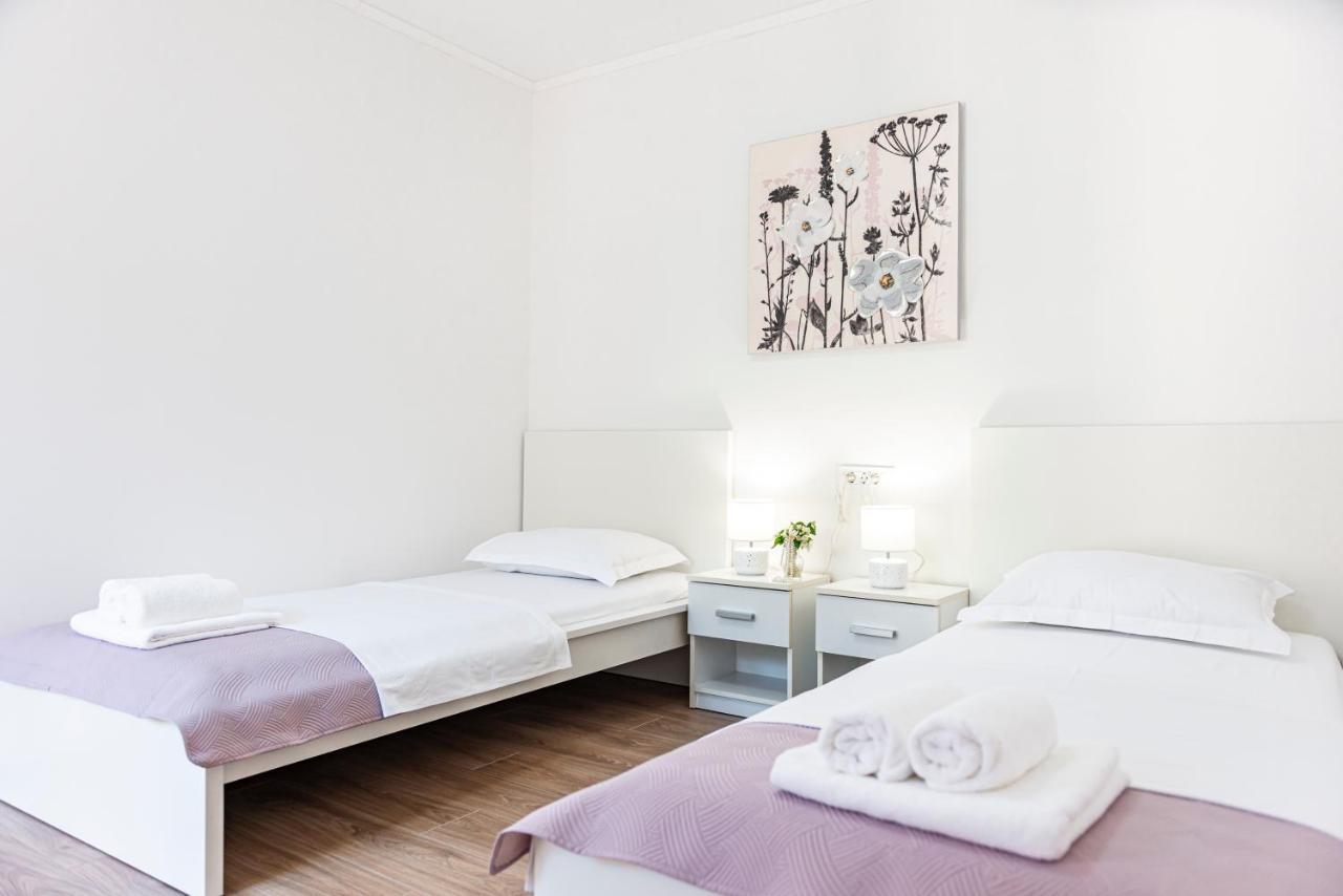 Peaceful 2-bedroom Srebreno